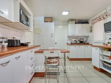 Venta de hermosa y amplia casa en Condominio Ensenada, Peñalolén.