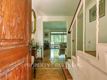 Venta de hermosa y amplia casa en Condominio Ensenada, Peñalolén.