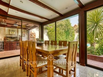 Venta de hermosa y amplia casa en Condominio Ensenada, Peñalolén.