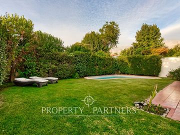 Venta de Hermosa casa en Condominio de Peñalolén