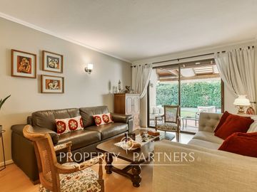 Venta de Hermosa casa en Condominio de Peñalolén