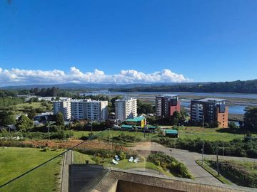 Isla Teja, Mirador del Santuario, Condominio