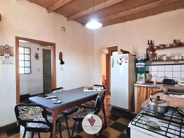 En Muy Buena Ubicacion | Esquina | Casa en Venta 2 Dorm. | Gral Belgrano