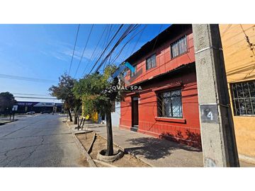 QVAL SPA Permuta o Vende casa Habitacion o Fines comerciales a 20 mt de Alameda y 300 mt Univ. O´Higgins - Acepta Subsidios