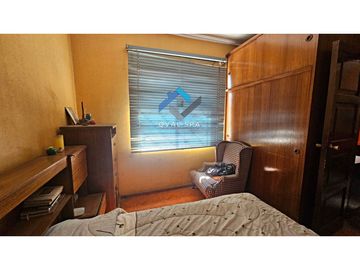 QVAL SPA Permuta o Vende casa Habitacion o Fines comerciales a 20 mt de Alameda y 300 mt Univ. O´Higgins - Acepta Subsidios