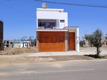 HERMOSA  CASA DE ESTRENO EN VENTA -  URBANIZACION  EL OLIVAR - TACNA