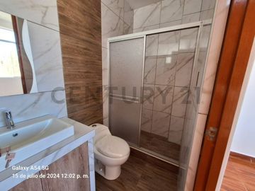 HERMOSA  CASA DE ESTRENO EN VENTA -  URBANIZACION  EL OLIVAR - TACNA