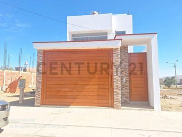 HERMOSA  CASA DE ESTRENO EN VENTA -  URBANIZACION  EL OLIVAR - TACNA