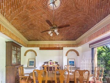 CASA DEL ZAPOTE