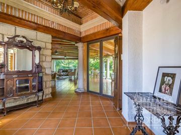 CASA DEL ZAPOTE