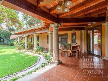 CASA DEL ZAPOTE