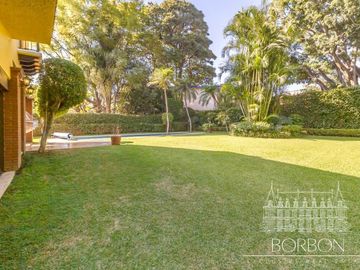 VILLA AMARELA