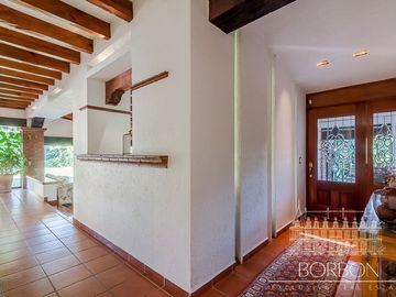VILLA AMARELA