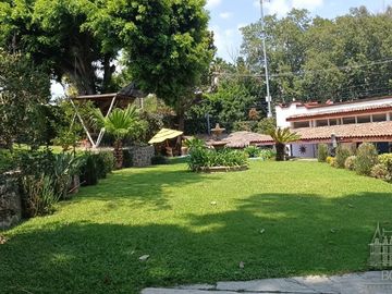CASA DEL LAUREL