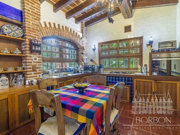 CASA DEL BOSQUE