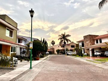 CASA EN VENTA, AV. NACIONES UNIDAS, ZAPOPAN