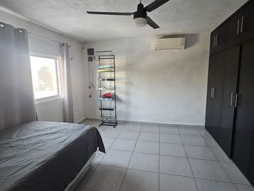 Casa en Venta sobre Avenida Principal – Ciudad Caucel