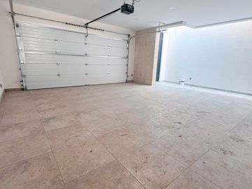 CASA EN VENTA HACIENDA AGUA CALIENTE 4 RECAMARAS