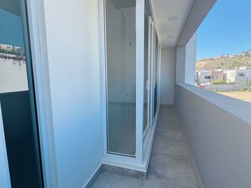 CASA EN VENTA HACIENDA AGUA CALIENTE 4 RECAMARAS