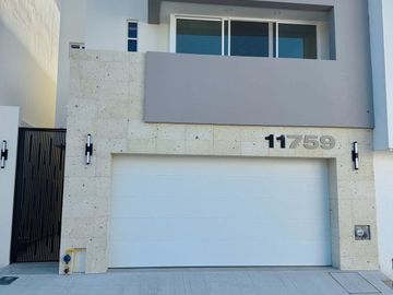 CASA EN VENTA HACIENDA AGUA CALIENTE 4 RECAMARAS
