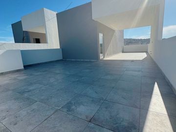 CASA EN VENTA HACIENDA AGUA CALIENTE 4 RECAMARAS