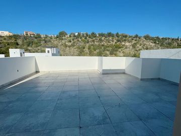CASA EN VENTA HACIENDA AGUA CALIENTE 4 RECAMARAS