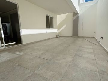 CASA EN VENTA HACIENDA AGUA CALIENTE 4 RECAMARAS
