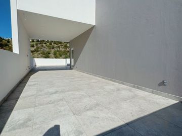 CASA EN VENTA HACIENDA AGUA CALIENTE 4 RECAMARAS