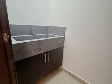 CASA EN VENTA HACIENDA AGUA CALIENTE 4 RECAMARAS