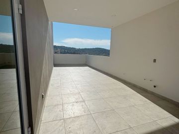 CASA EN VENTA HACIENDA AGUA CALIENTE 4 RECAMARAS