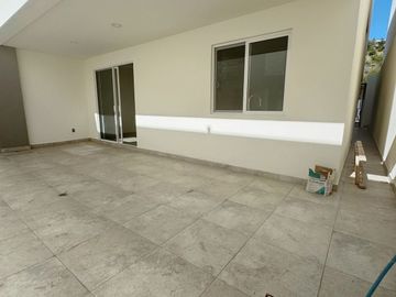 CASA EN VENTA HACIENDA AGUA CALIENTE 4 RECAMARAS