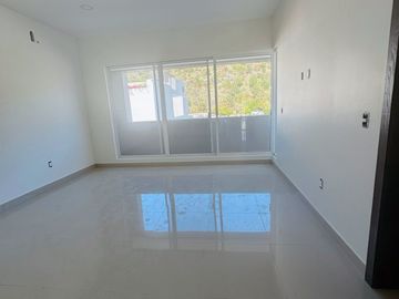 CASA EN VENTA HACIENDA AGUA CALIENTE 4 RECAMARAS