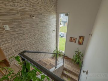 Casa en  alquiler en el Barrio Vistas Puertos Escobar