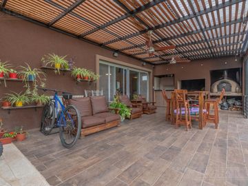 Casa en  alquiler en el Barrio Vistas Puertos Escobar