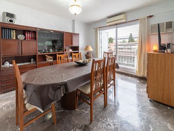 Venta- PH 3 ambientes, patio, terraza, local y cochera cub- Villa Libertad