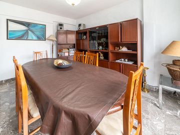 Venta- PH 3 ambientes, patio, terraza, local y cochera cub- Villa Libertad
