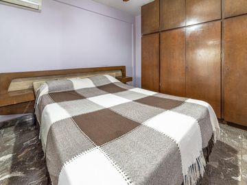 Venta- PH 3 ambientes, patio, terraza, local y cochera cub- Villa Libertad