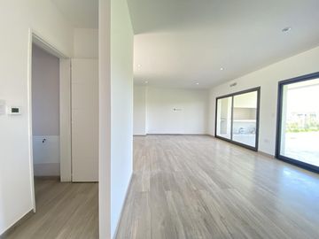Casa en venta 5 ambientes en Barrio San Pablo, Derqui, Pilar