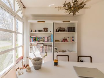 Casa de 500m2 en excelente estado, con terraza y pileta en Abril Club De Campo, Barrio Los Robles