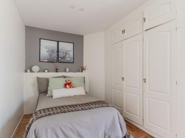 Casa de 500m2 en excelente estado, con terraza y pileta en Abril Club De Campo, Barrio Los Robles
