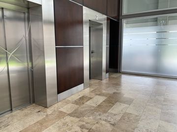 Departamento 4 ambientes con 2 cocheras en venta- Palermo