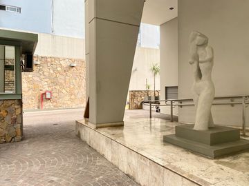 Departamento 4 ambientes con 2 cocheras en venta- Palermo