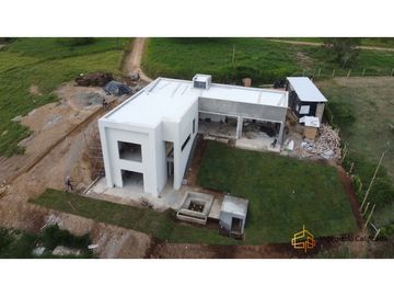 VENTA HERMOSA CASA CAMPESTRE EN CONSTRUCCION - VIA ALCALA