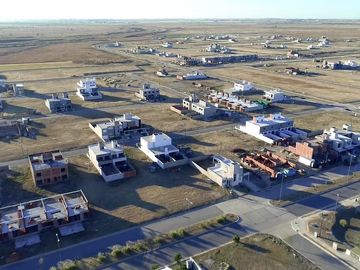 VENTA| LOTE en DOCTA URBANIZACIÓN INTELIGENTE