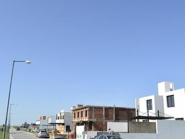 VENTA| LOTE en DOCTA URBANIZACIÓN INTELIGENTE