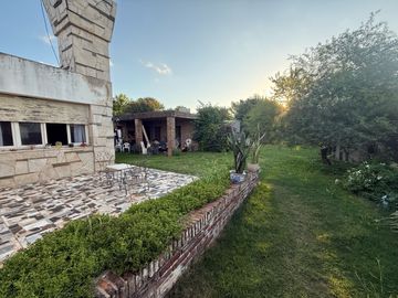 VENTA CHALET 3 DORMITORIOS EN ROLDAN