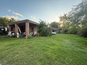 VENTA CHALET 3 DORMITORIOS EN ROLDAN