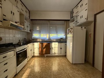 VENTA CHALET 3 DORMITORIOS EN ROLDAN