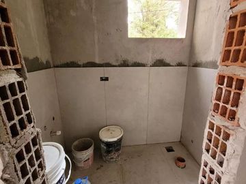 Casa en venta - 3 Dormitorios 2 Baños - Cochera - 300Mts2 - City Bell