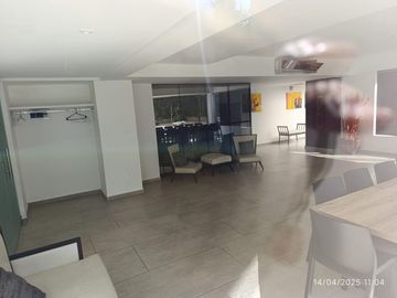 Departamento de dos ambientes con cochera cubierta-Ituzaingo Norte